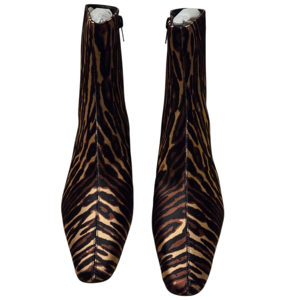 Women’s Size 7.5M Katy Perry The Wandering Liger Print Satin Black Multi Bootie